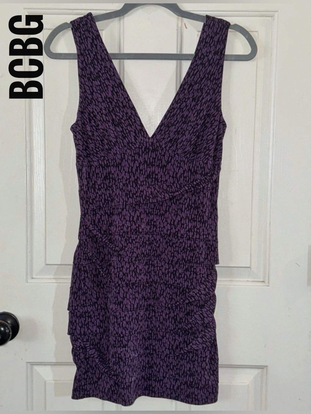 * BCBG Sleeveless V-Neck Purple Patterned Bodycon Dress